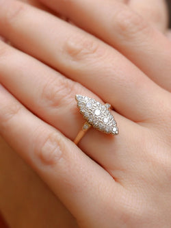 Bague marquise vintage en or et diamants - Castafiore