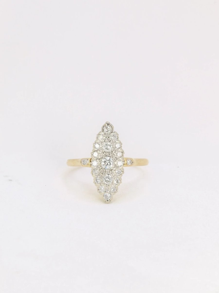 Bague marquise vintage en or et diamants - Castafiore