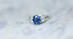 Bague Mellerio dits Meller, saphir et diamants - Castafiore