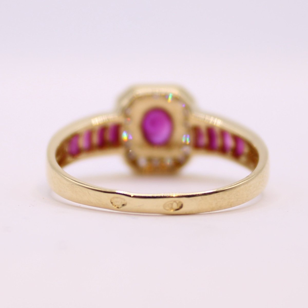 Bague Octogonale Rubis et Diamants sertis sur or jaune - Castafiore