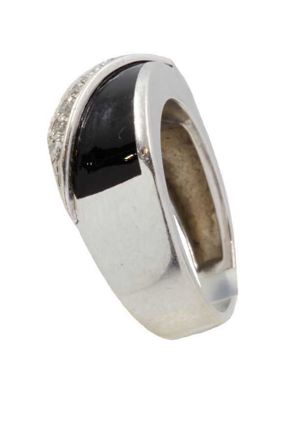 BAGUE ONYX ET DIAMANTS - Castafiore