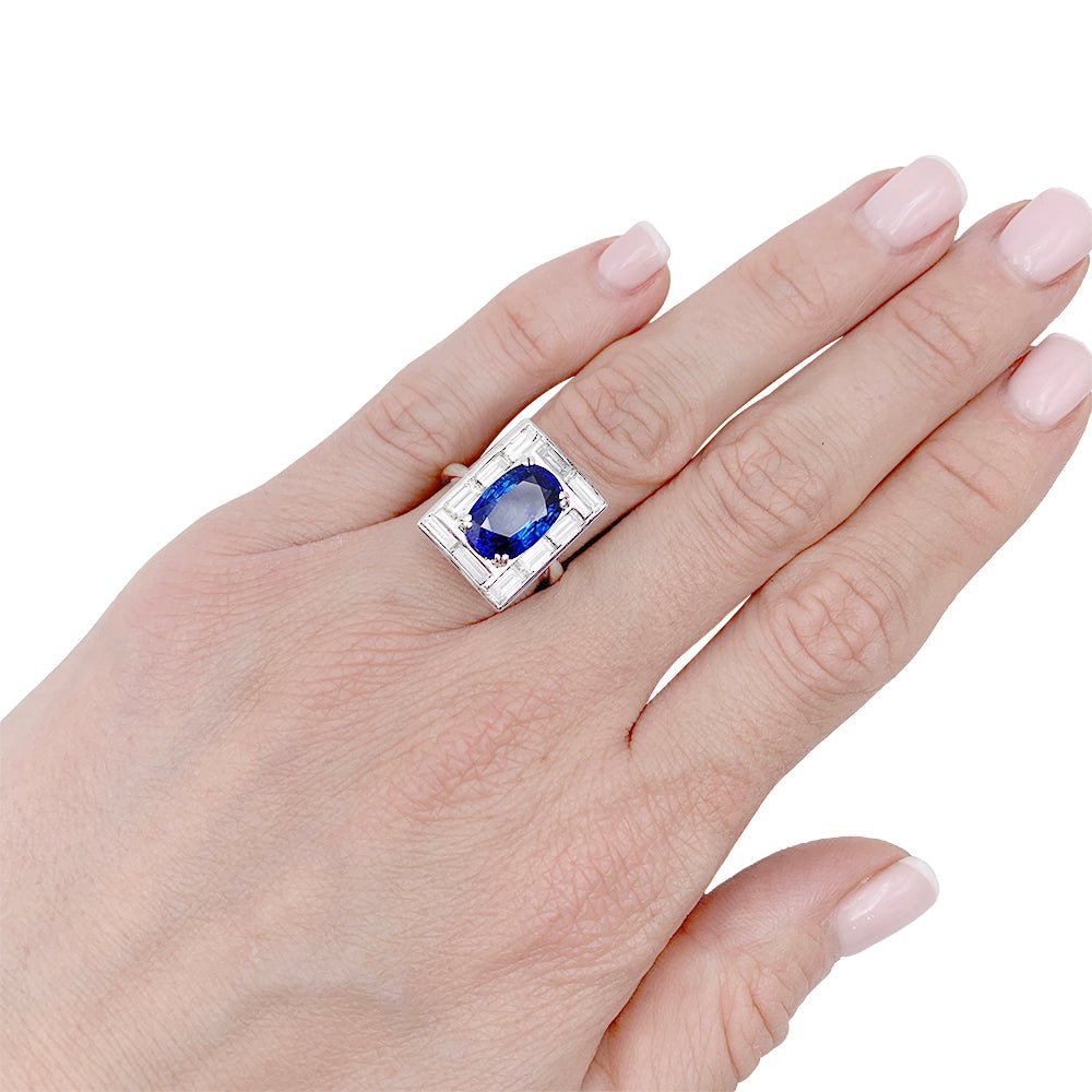 Bague or blanc, saphir 3,84 cts et diamants baguettes - Castafiore