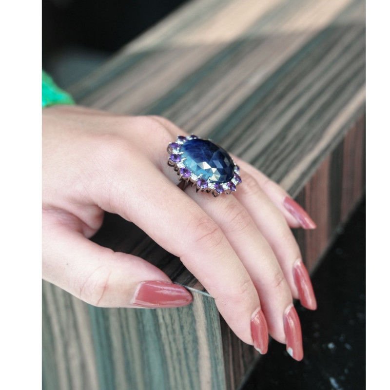 Bague or gris diamants améthystes et saphir - Castafiore