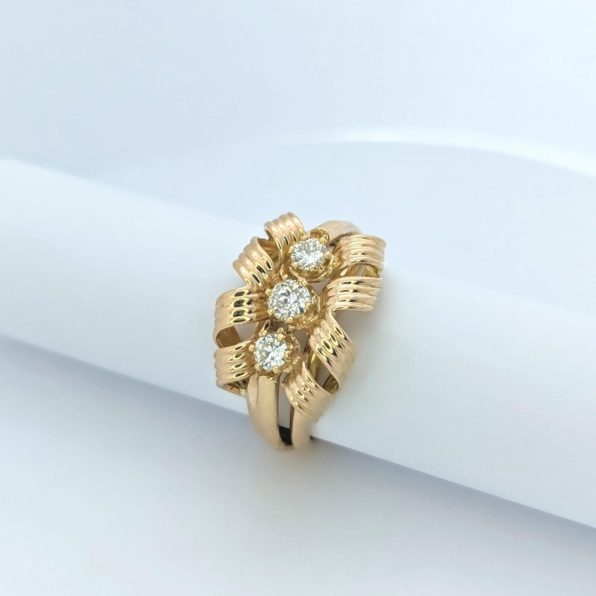 Bague or rose et diamants - Castafiore
