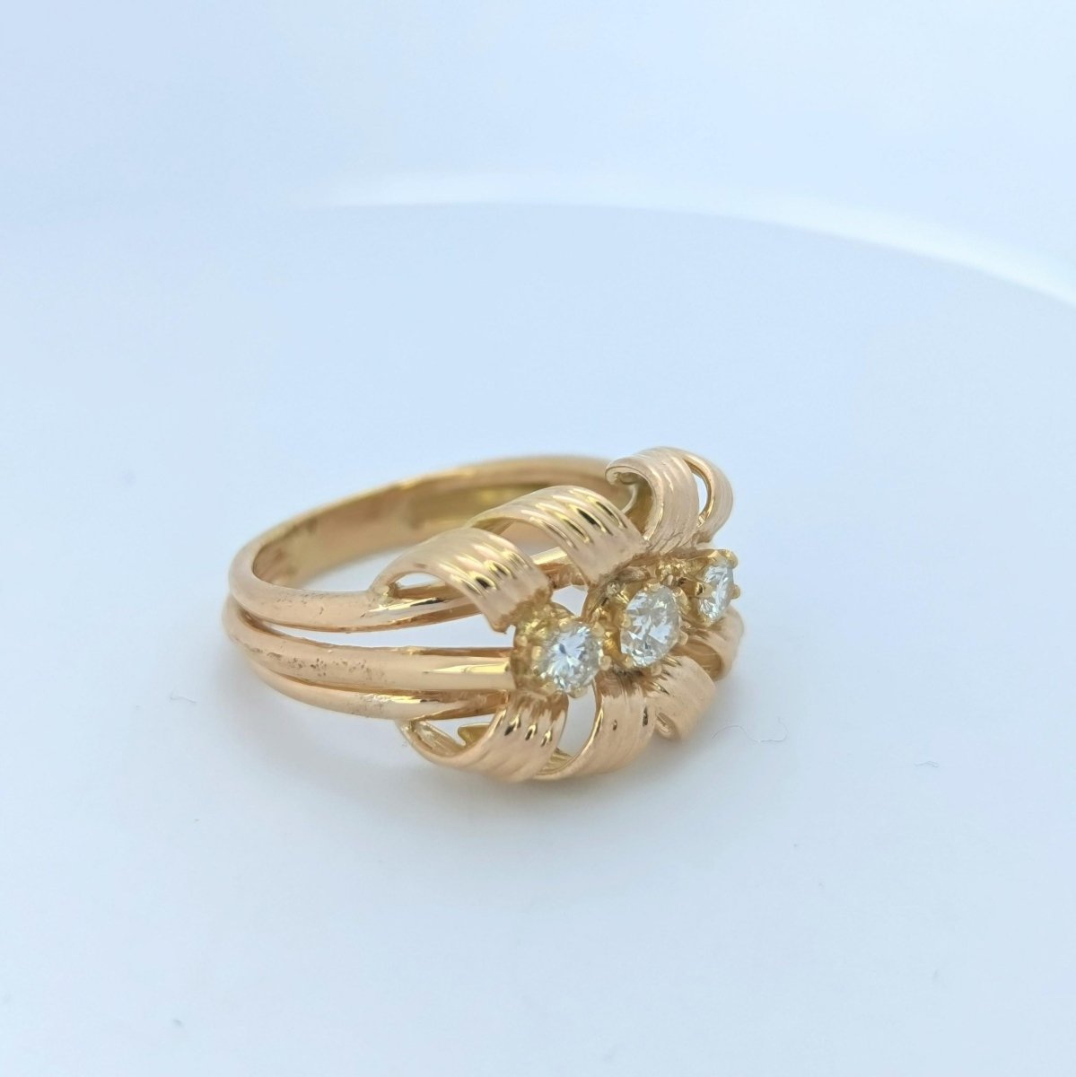Bague or rose et diamants - Castafiore