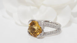 Bague pavage en or blanc et citrine - Castafiore