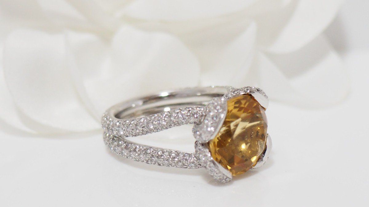 Bague pavage en or blanc et citrine - Castafiore