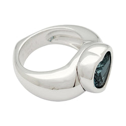 Bague Piaget, "Coeur", or blanc et topaze - Castafiore