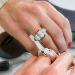 Bague platine et diamant ornée de rubis qualibrés - Castafiore