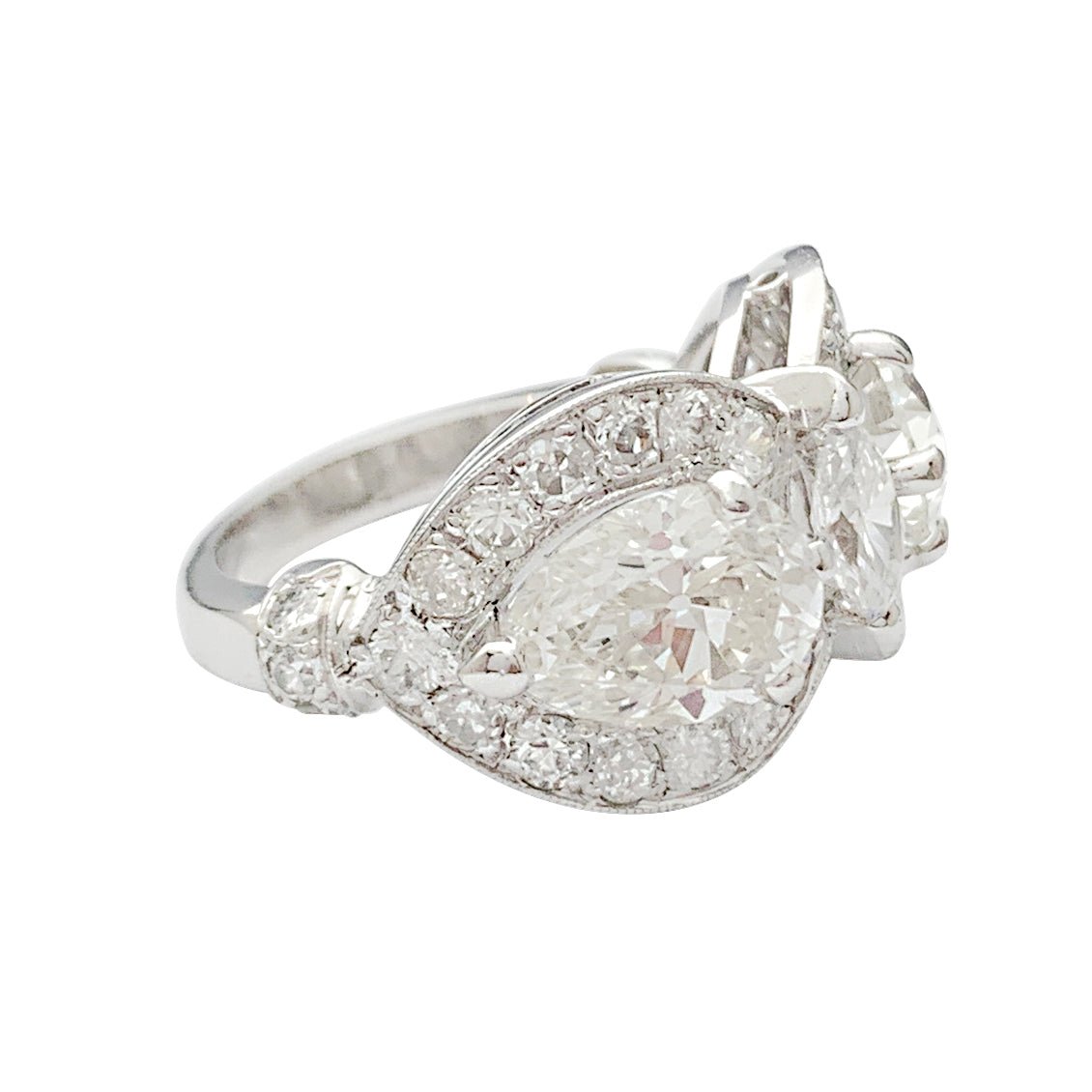 Bague platine et diamants poires - Castafiore