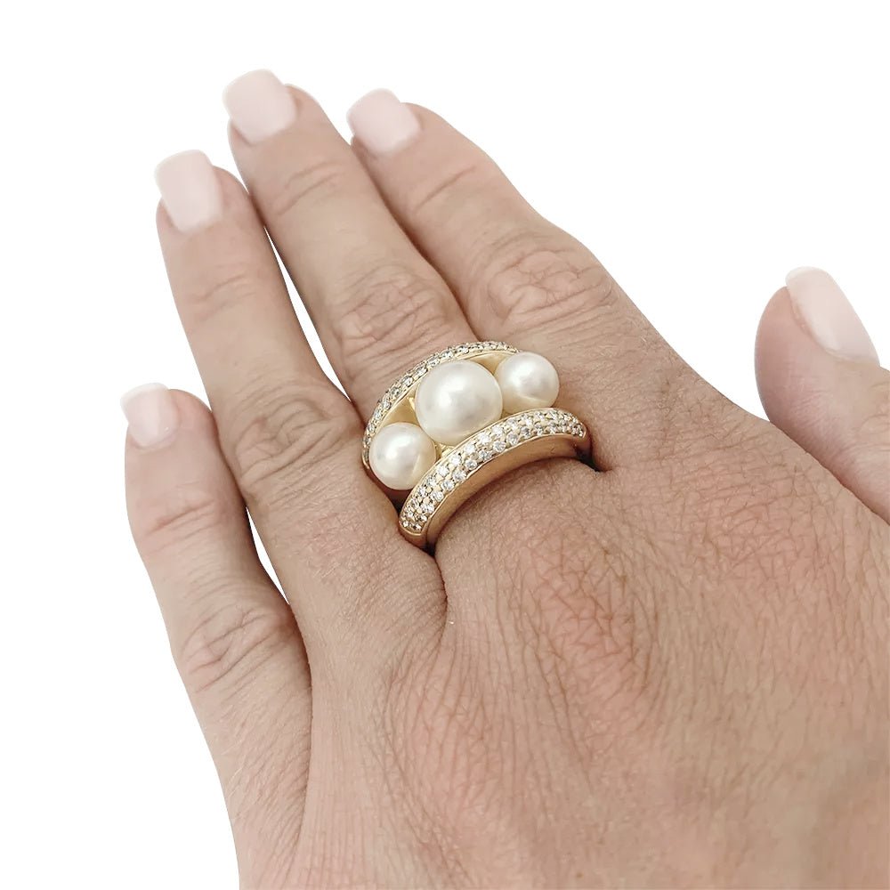 Bague Poiray, "Fidji", or jaune, perle et diamants. - Castafiore