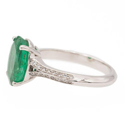 Bague Pompadour en or blanc et émeraude - Castafiore