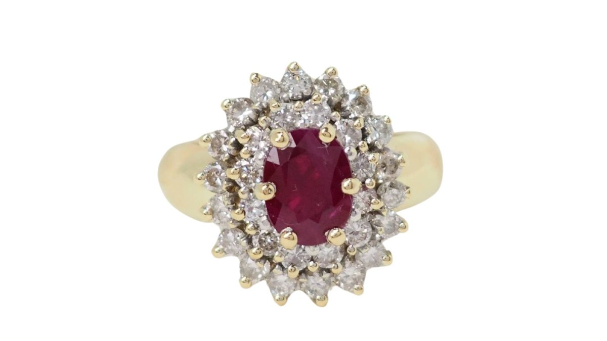 Bague Pompadour en or jaune, rubis et diamants - Castafiore