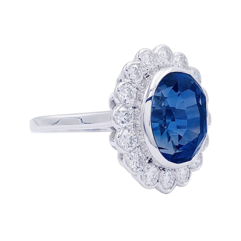 Bague Pompadour, or blanc, saphir et diamants - Castafiore