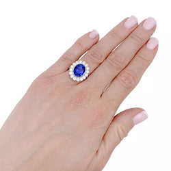 Bague Pompadour, or blanc, saphir et diamants - Castafiore