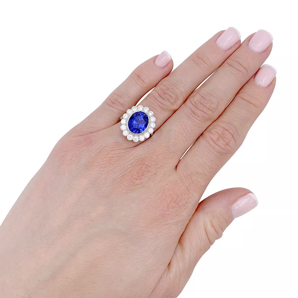 Bague Pompadour, or blanc, saphir et diamants - Castafiore