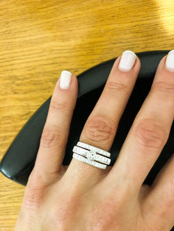 Bague rectangulaire en or gris et diamant - Castafiore