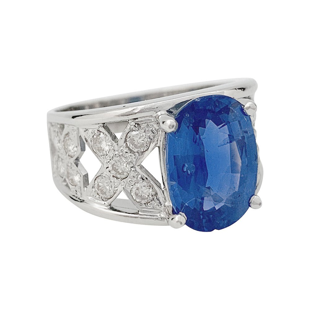 Bague saphir en or blanc, diamants - Castafiore
