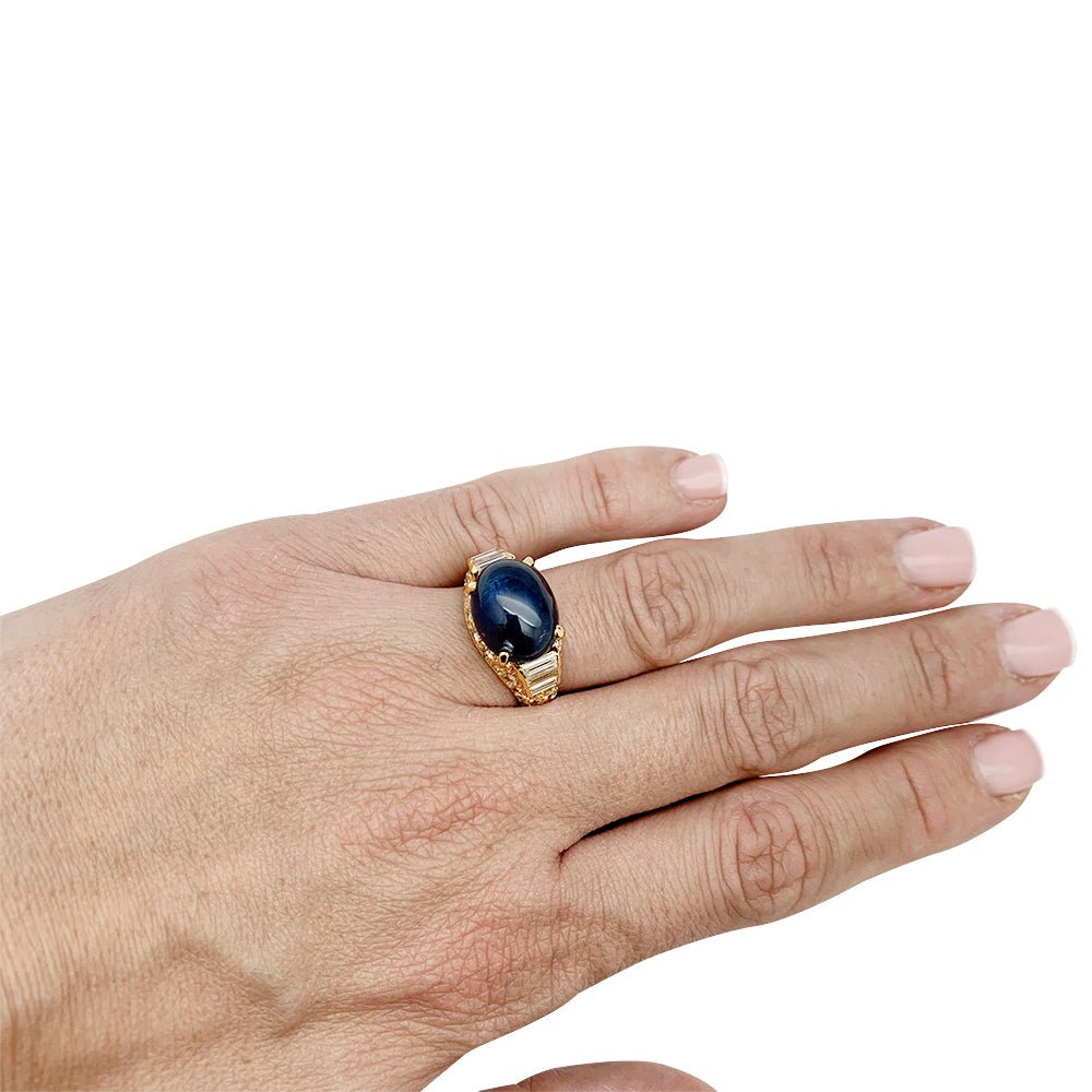 Bague saphir en or jaune et diamants - Castafiore