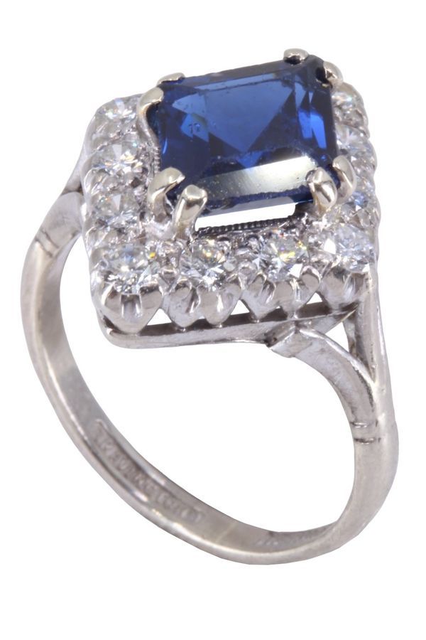 Bague saphir et diamants en or blanc - Castafiore