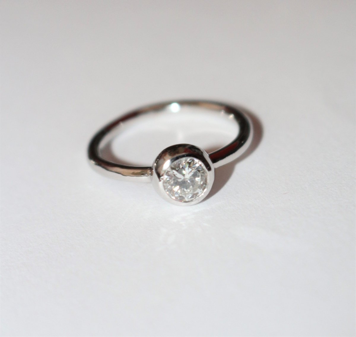 Bague Solitaire Avec Pli Certificat LFG - Castafiore