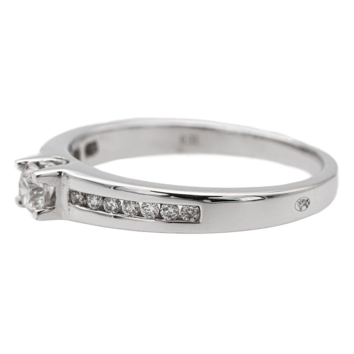 Bague Solitaire en or blanc et diamants - Castafiore