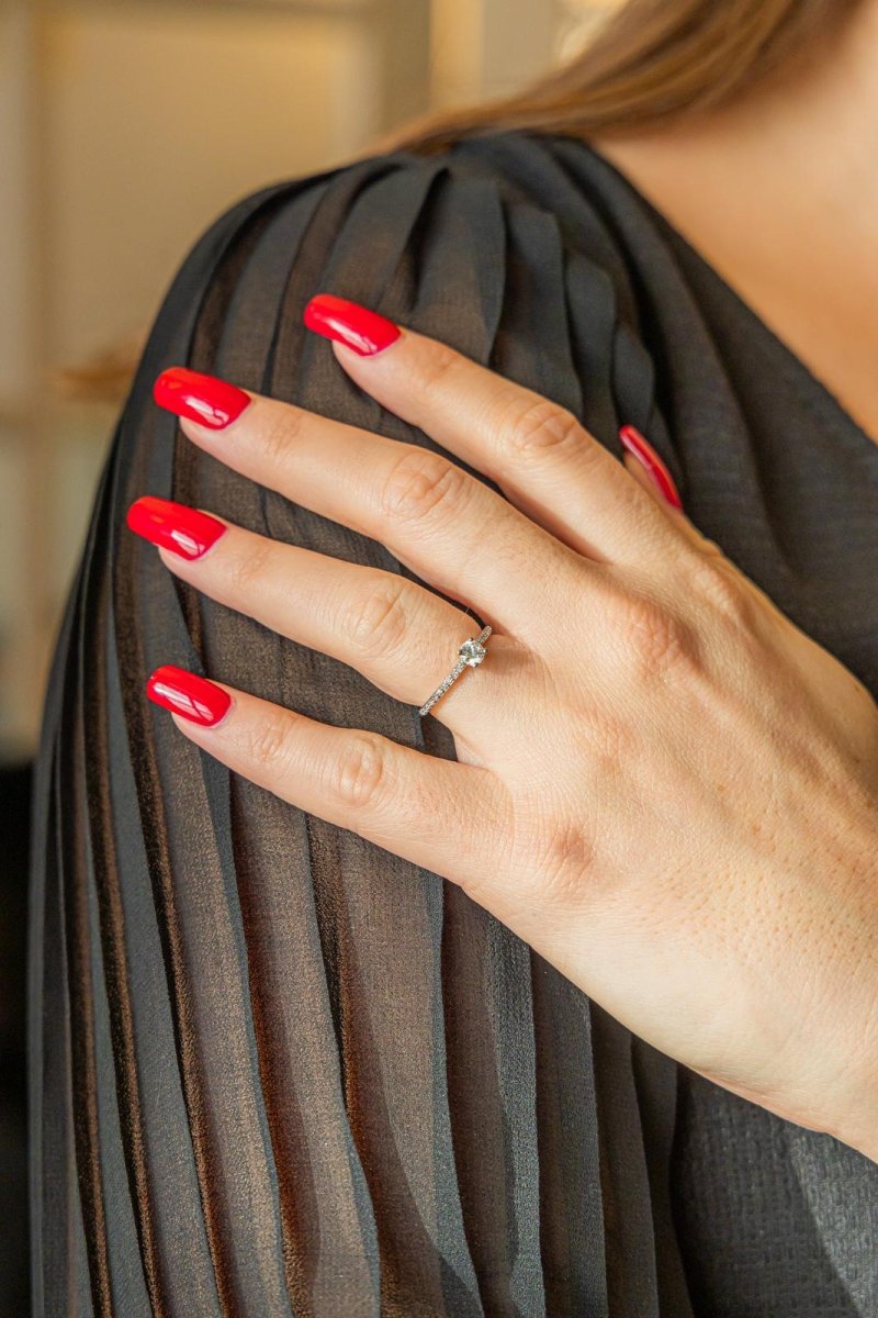 Bague Solitaire en or blanc et diamants - Castafiore