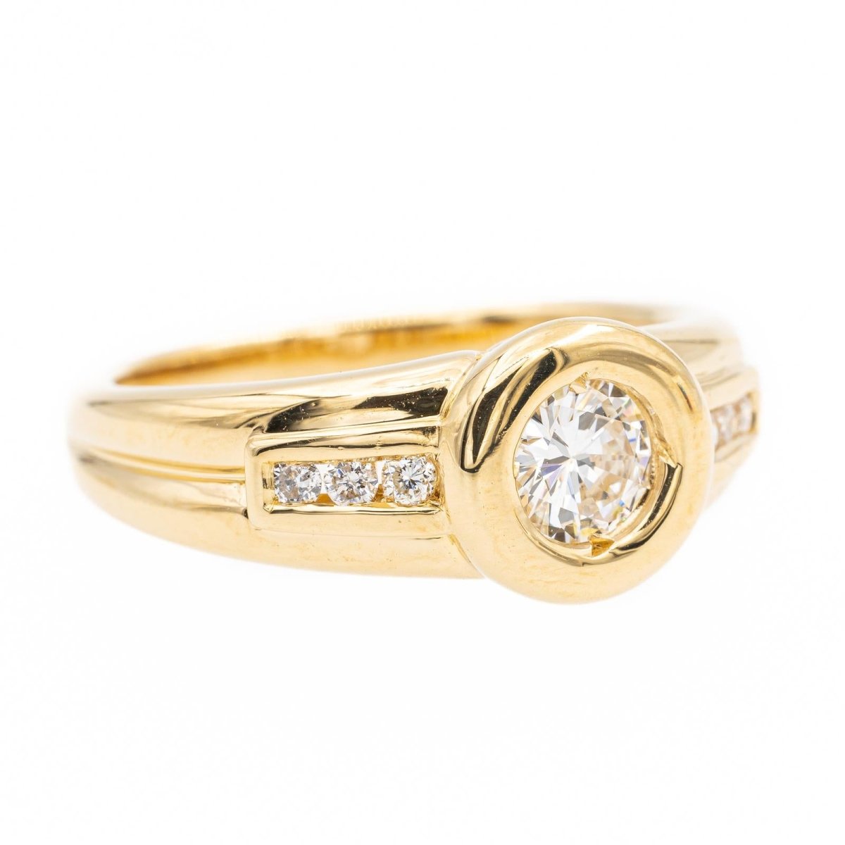 Bague Solitaire en or jaune et diamants - Castafiore