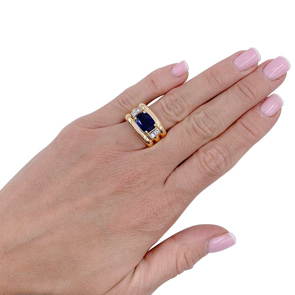 Bague, "Tank", or jaune, saphir, diamants - Castafiore