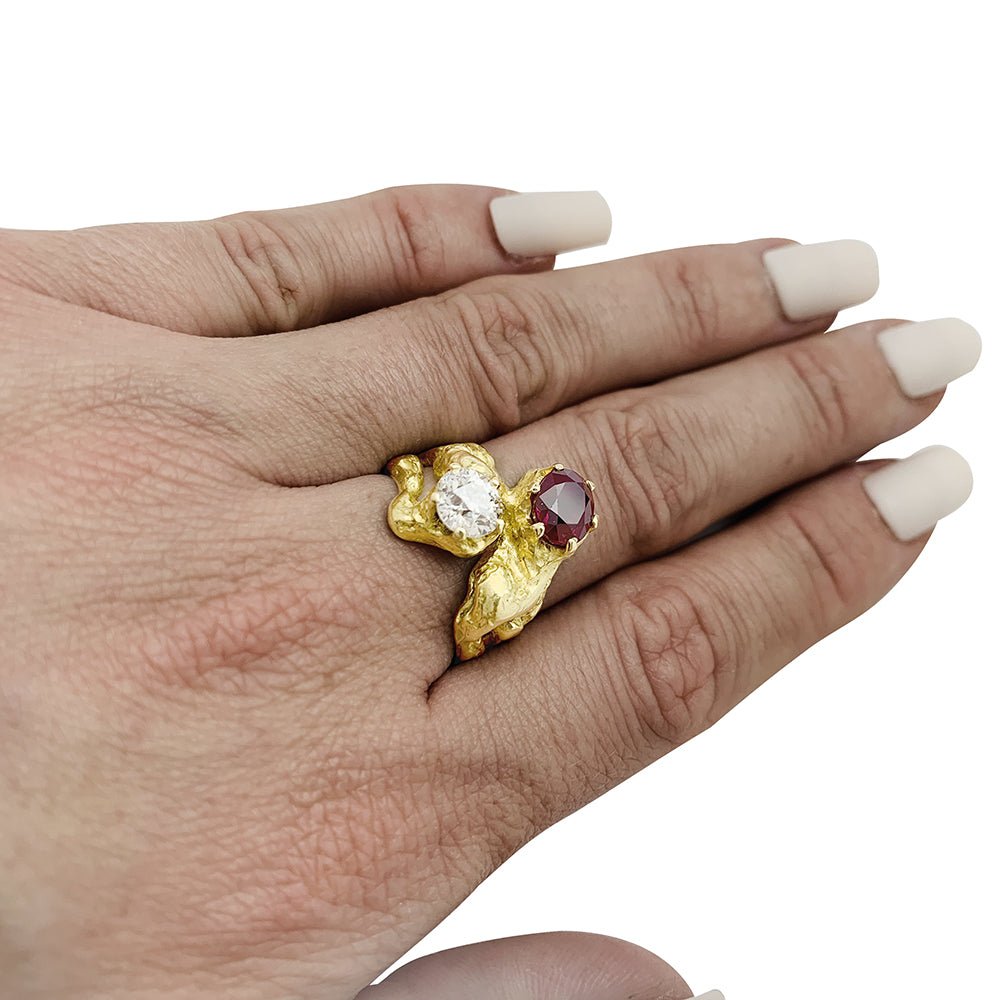 Bague toi et moi en or jaune, diamant et rubis - Castafiore