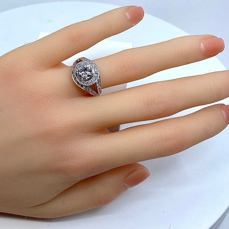 Bague tourbillon en or 18 carats en diamants - Castafiore