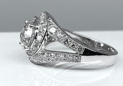 Bague tourbillon en or 18 carats en diamants - Castafiore