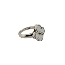 Bague VAN CLEEF & ARPELS en or blanc, nacre et diamant - Castafiore