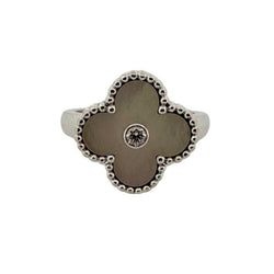 Bague VAN CLEEF & ARPELS en or blanc, nacre et diamant - Castafiore