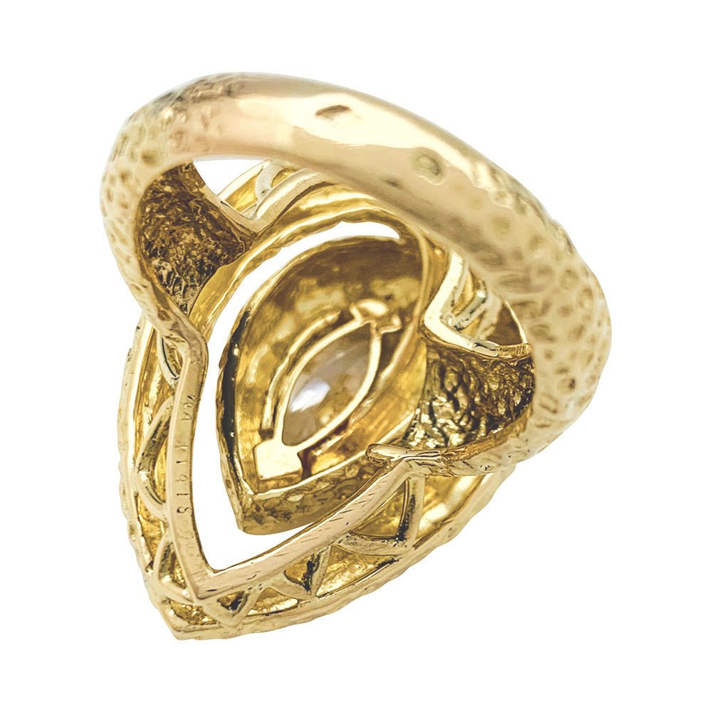 Bague VAN CLEEF & ARPELS, or jaune, diamant navette - Castafiore