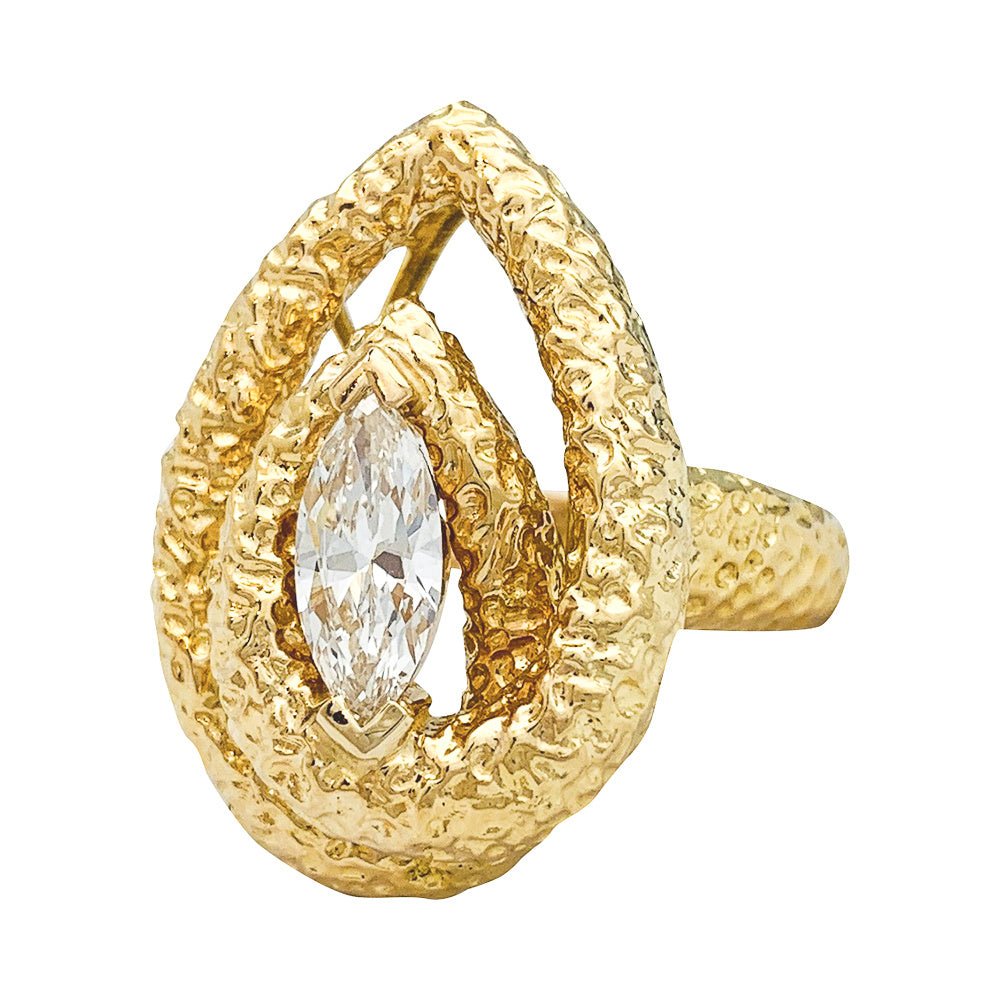 Bague VAN CLEEF & ARPELS, or jaune, diamant navette - Castafiore