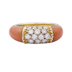 Bague Van Cleef & Arpels "Philippine" en or jaune, corail rose et diamants. - Castafiore