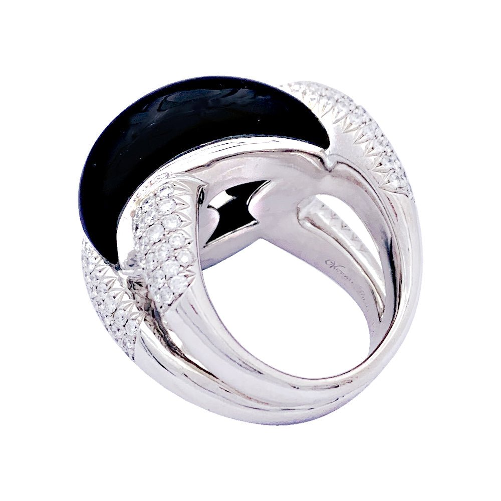 Bague VICTORIA CASAL or blanc, onyx et diamants. - Castafiore