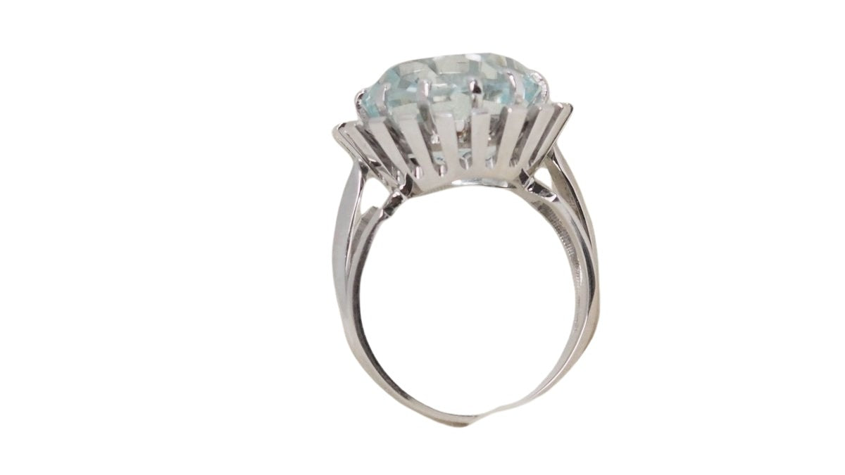 Bague vintage en or blanc et aigue marine - Castafiore