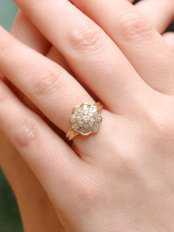 Bague vintage fleur en or et diamants baguette - Castafiore
