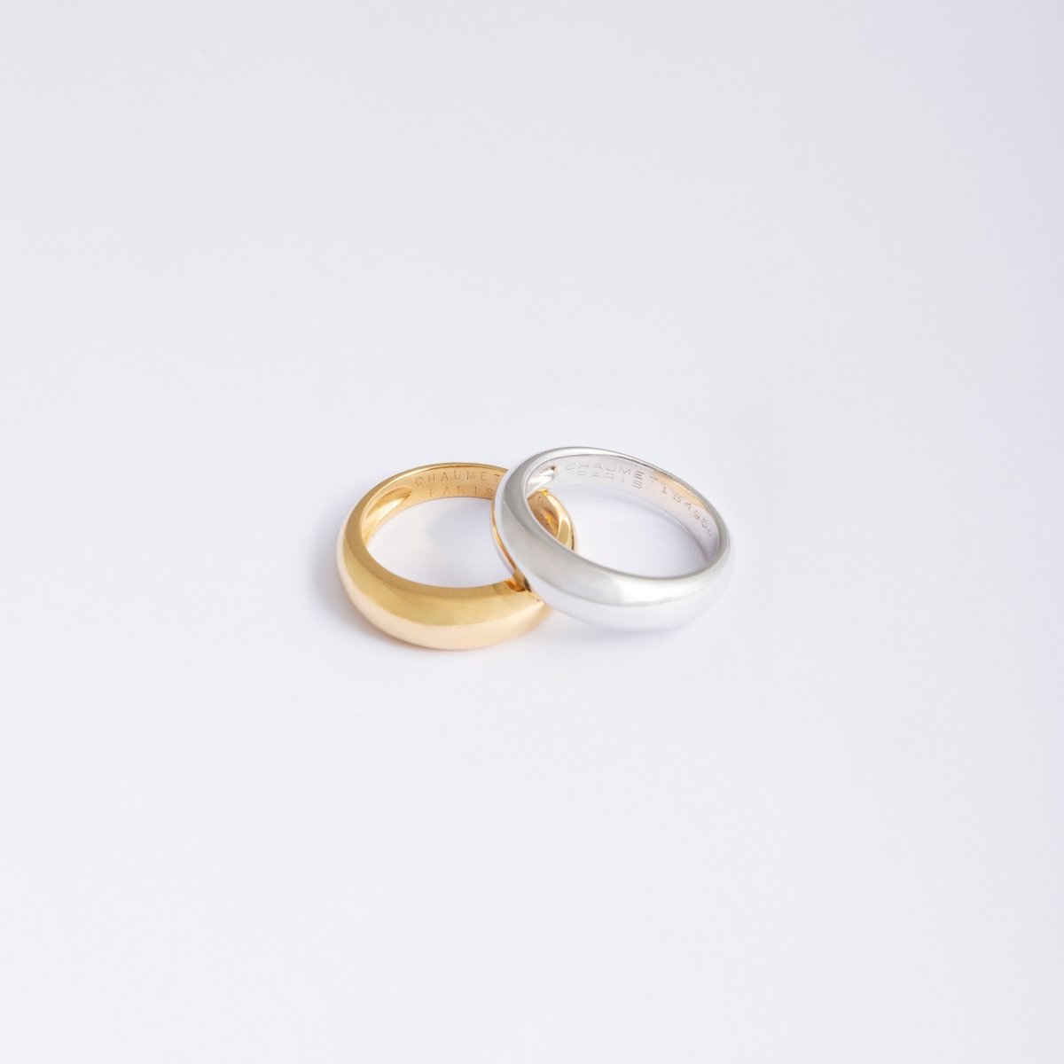 Bagues CHAUMET "jonc" en or jaune et or gris - Castafiore