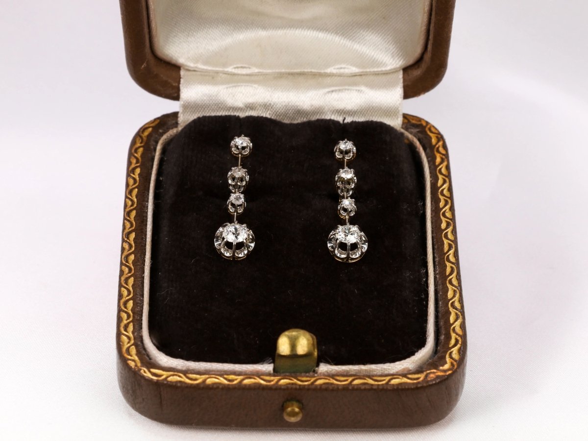 Boucle d’oreilles dormeuses anciennes en or, argent et diamants taille ancienne - Castafiore