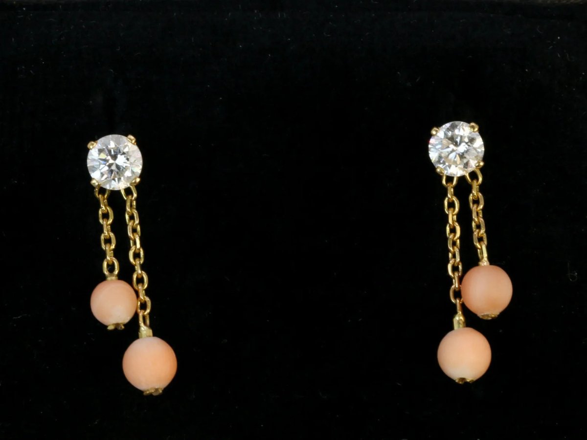 Boucle d’oreilles vintage en or, diamants taille ancienne et billes de corail - Castafiore