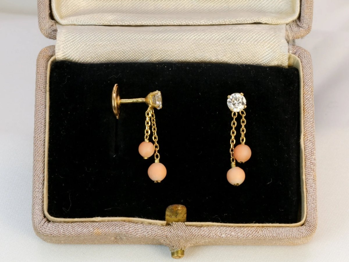 Boucle d’oreilles vintage en or, diamants taille ancienne et billes de corail - Castafiore