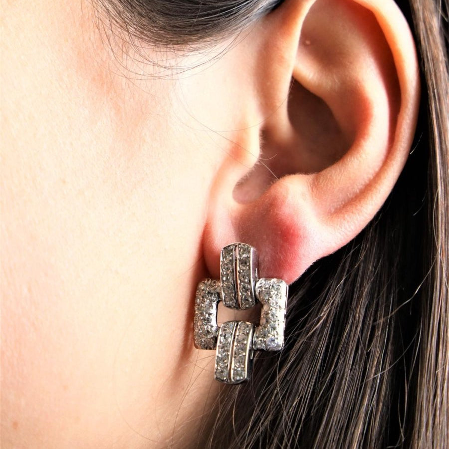Boucles d'oreilles Alpa art déco en platine, or blanc et diamants - Castafiore