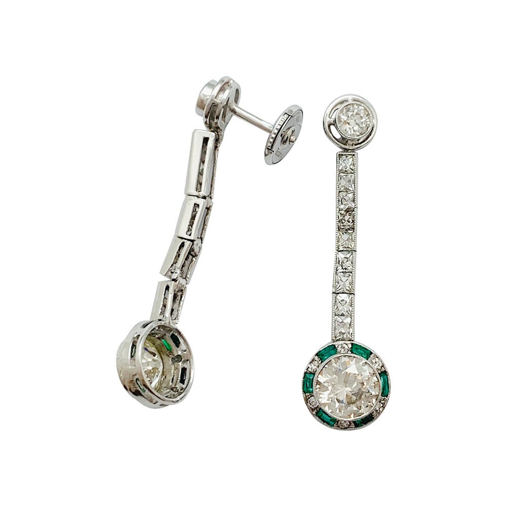 Boucles d'oreilles Art Déco en platine, or, diamants et émeraudes - Castafiore