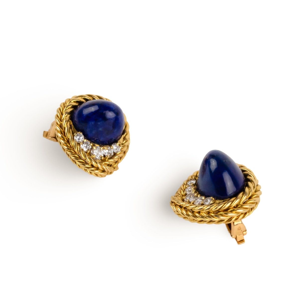 Boucles d'oreilles BOUCHERON en or jaune et lapis-lazuli - Castafiore