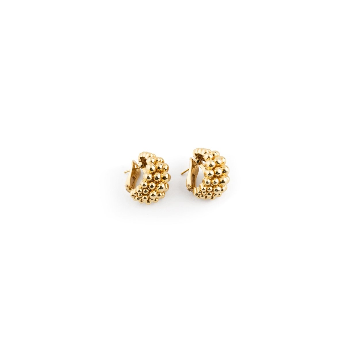 Boucles d'oreilles BOUCHERON en or jaune et perles - Castafiore