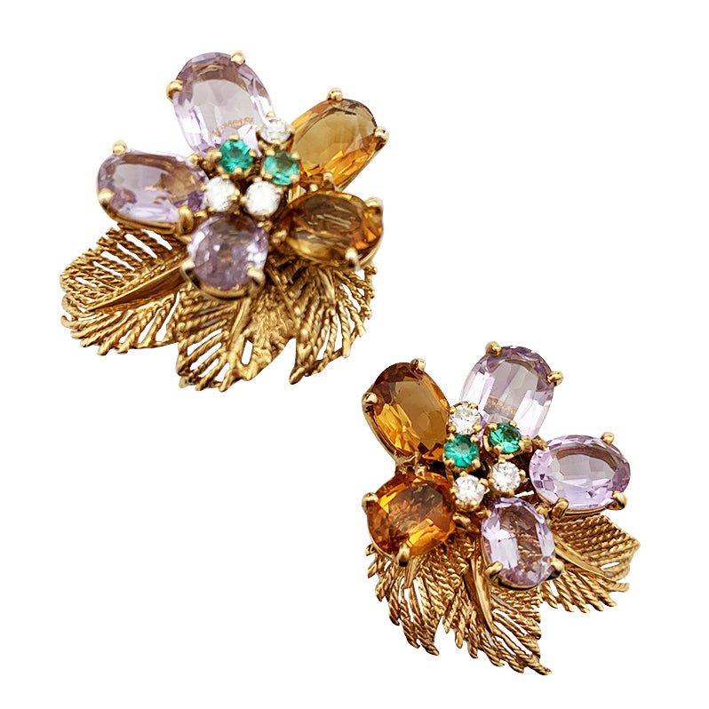 Boucles d'oreilles BOUCHERON "Fleur" or jaune et platine, pierres de couleur - Castafiore