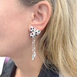 Boucles d'oreilles CARTIER "Caresse d'Orchidée"en or blanc, diamants et pierres de couleurs - Castafiore